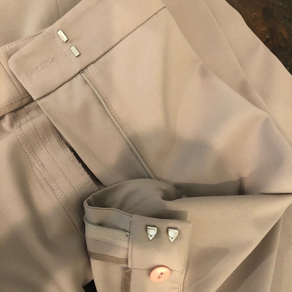 Dress slacks in taupe, size 12, Barrow cut, Lafayette 148. - Picture 2 of 6